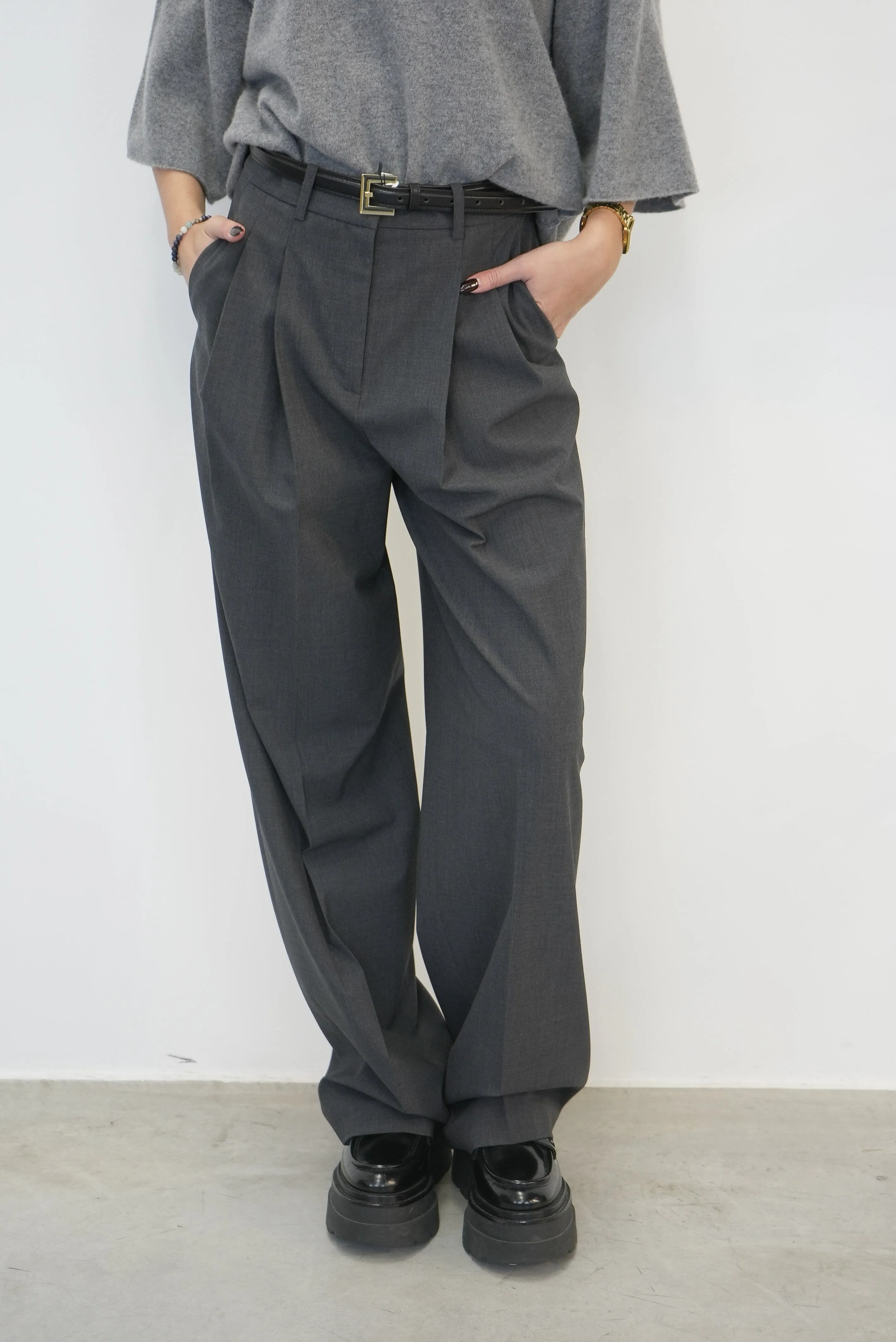 DOUBLE PLEAT PANT IN GREY