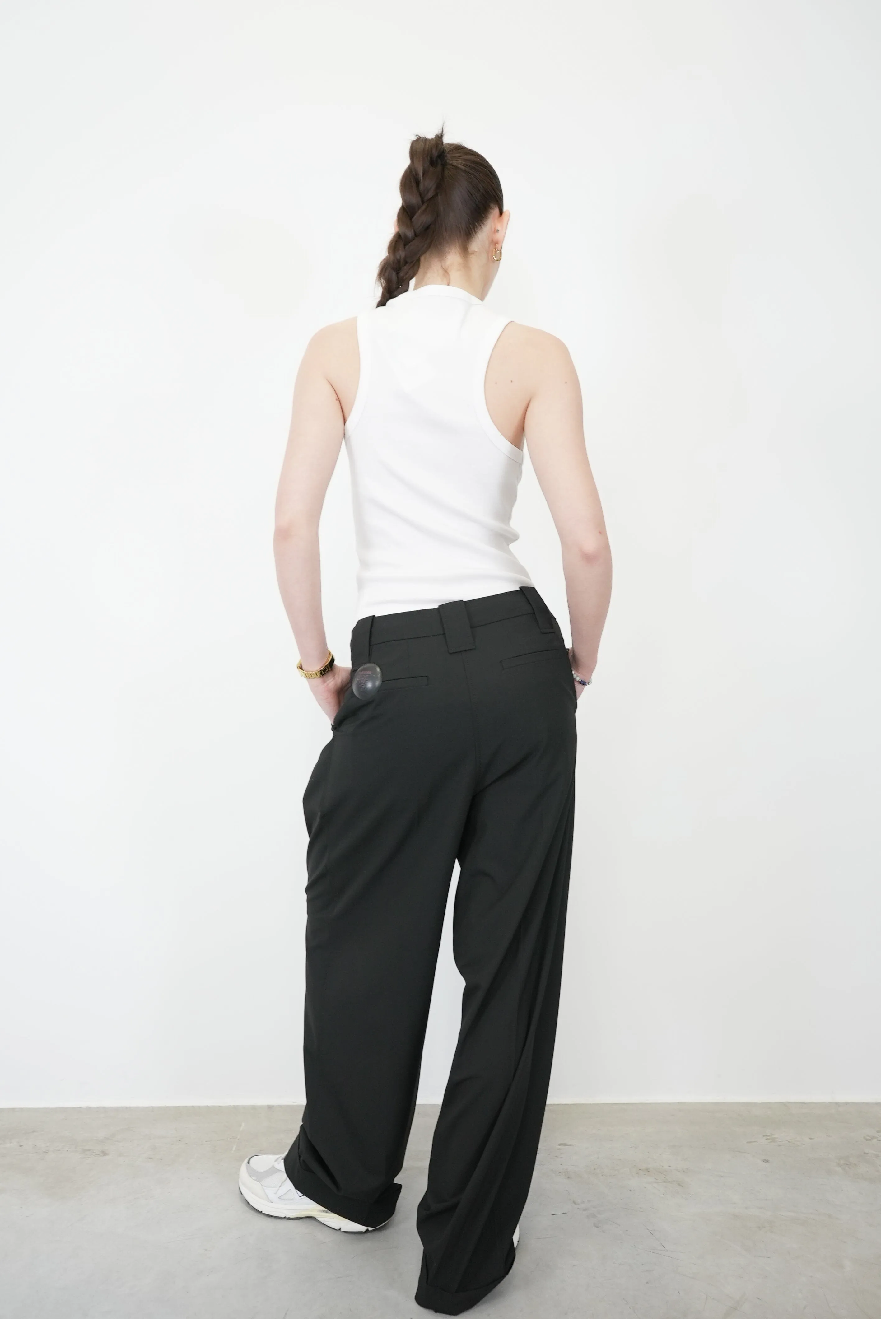 DRAPEY MELANGE LOOSE MID WAIST PLEAT PANTS